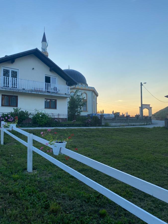 Вилла Hill House Emir Бихач Экстерьер фото